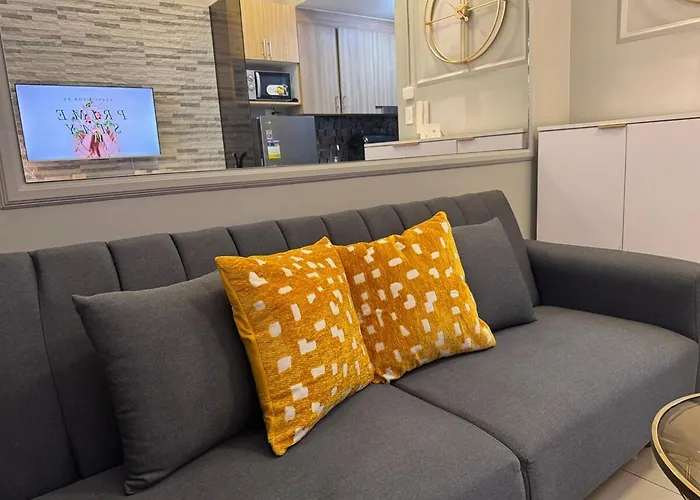 Of Mari In Shore 2 Residences 10107 Near Airport, Sm Moa, Us Embassy By Prime Moa Apartment Manila